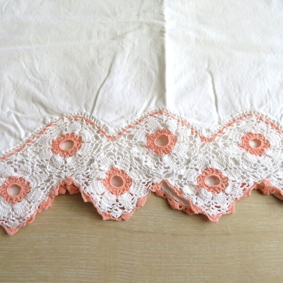 Vintage Handmade Crochet Standard Pillowcase Peach White Floral Lace Trim Design - Picture 6 of 10